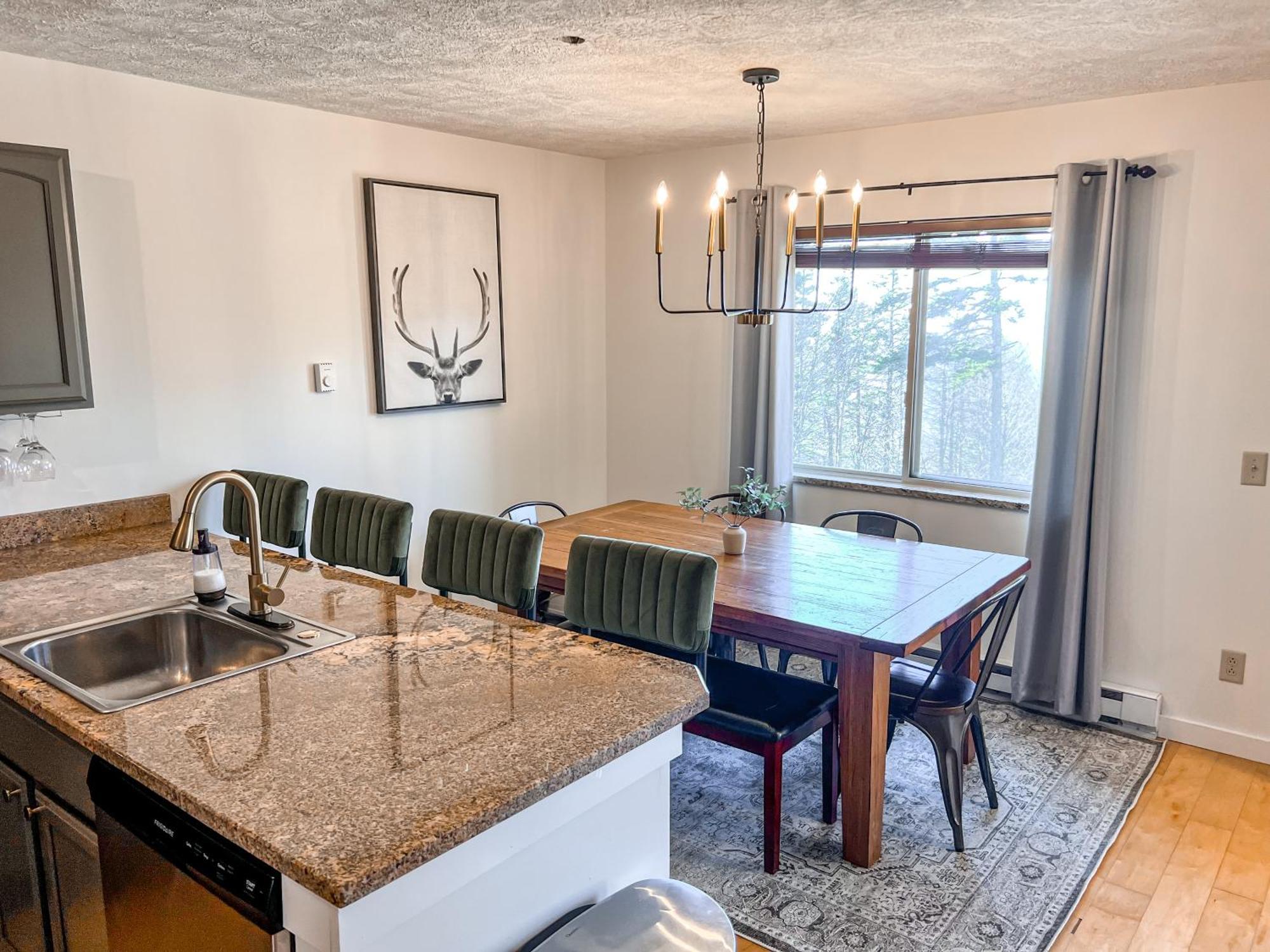 Remodeled Summit Condo At Snowshoe - Modern & Cozy Zewnętrze zdjęcie