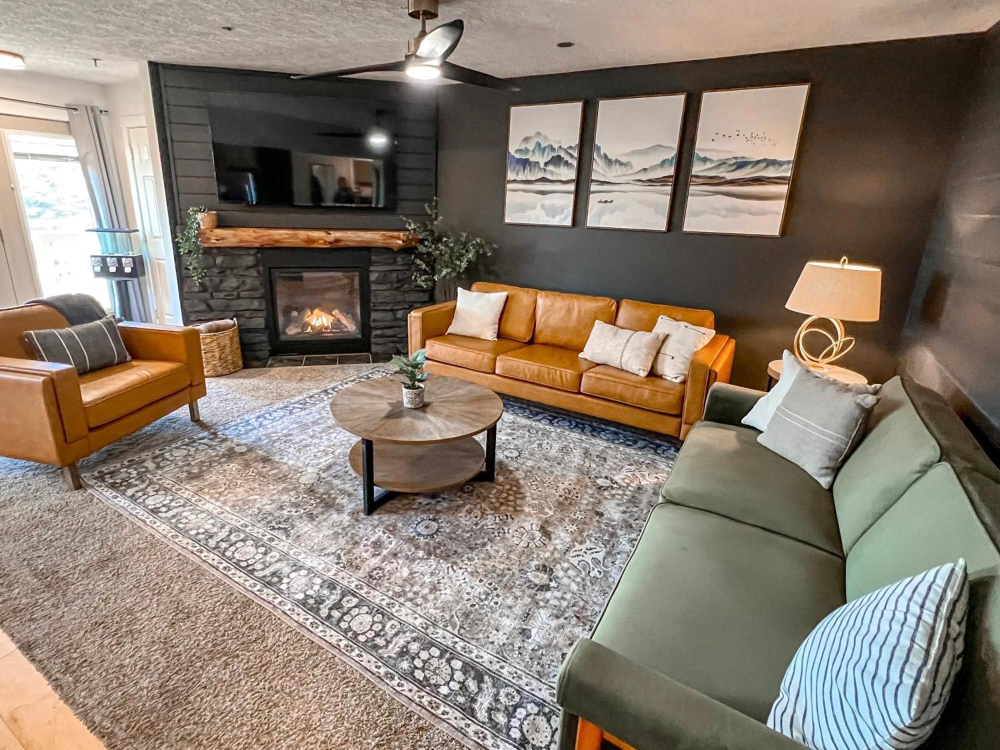 Remodeled Summit Condo At Snowshoe - Modern & Cozy Zewnętrze zdjęcie