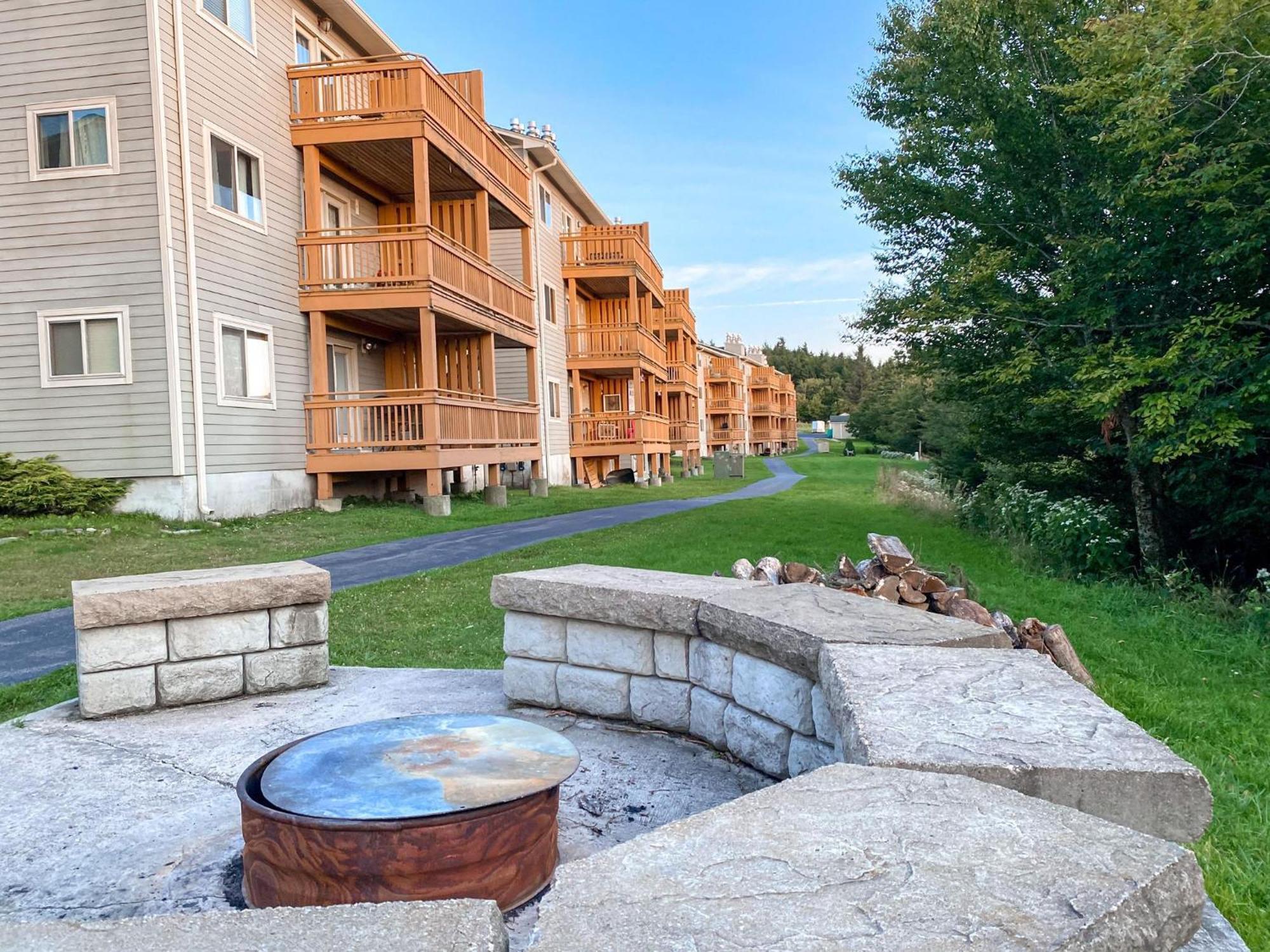 Remodeled Summit Condo At Snowshoe - Modern & Cozy Zewnętrze zdjęcie